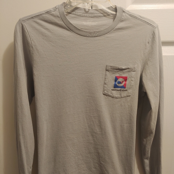 Vineyard Vines Gray USA Red & Blue Print Logo Color Youth Long sleeve L. Shirt. - Picture 2 of 4